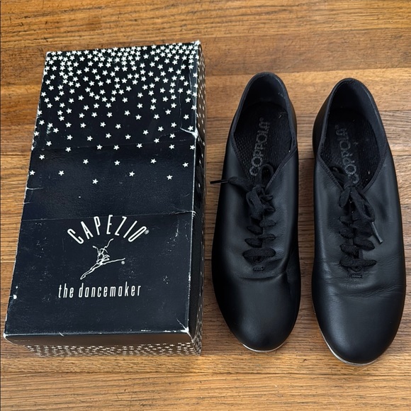 Capezio Shoes - 🩰Capezio Coppola Jazz tap shoes. Size 8.